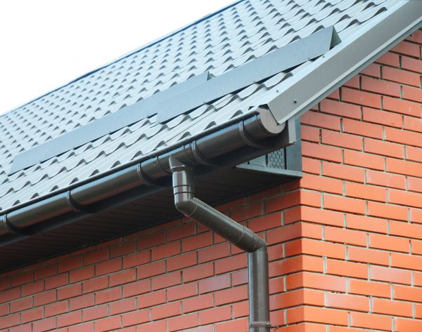 Cost of Roof Downspout Installation in Lake Orion