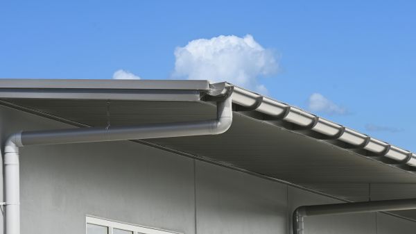 Eavestrough Service in Lake Orion